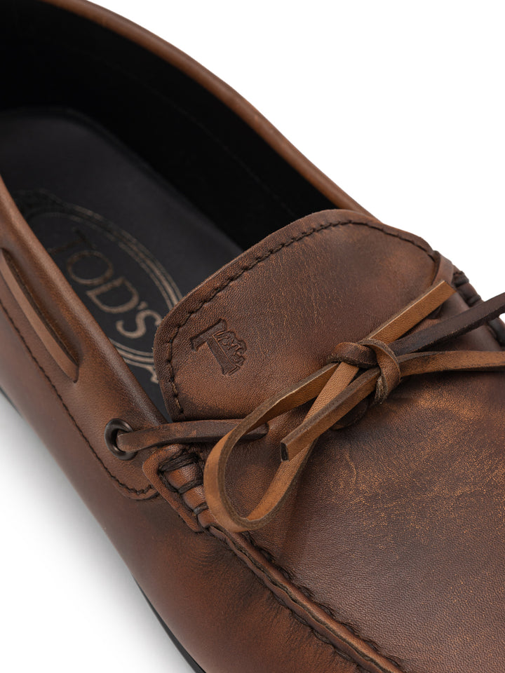 Mocassin en cuir marron par Tod's