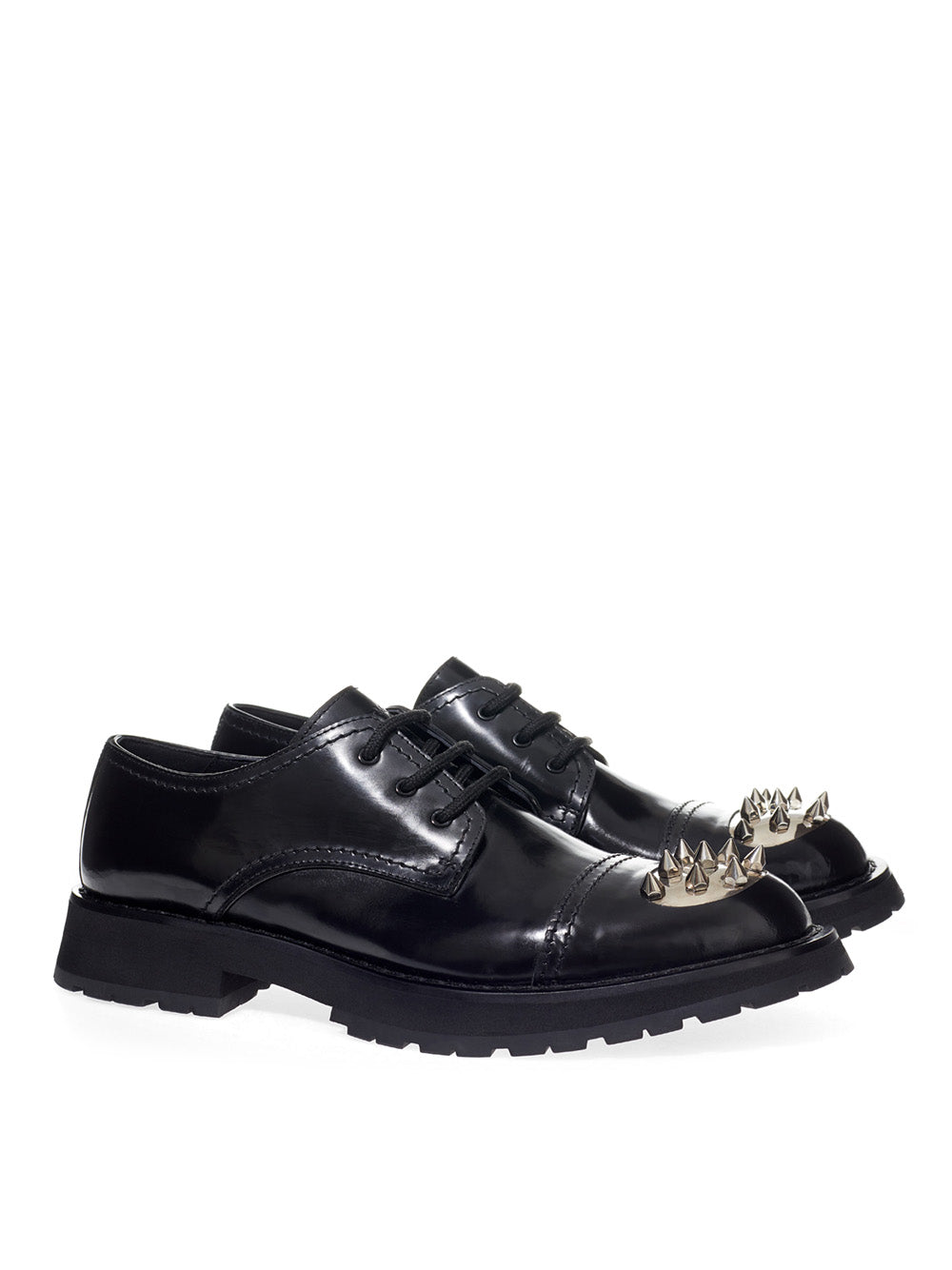 Zapatos derby de piel con cordones y tachuelas de Alexander McQueen