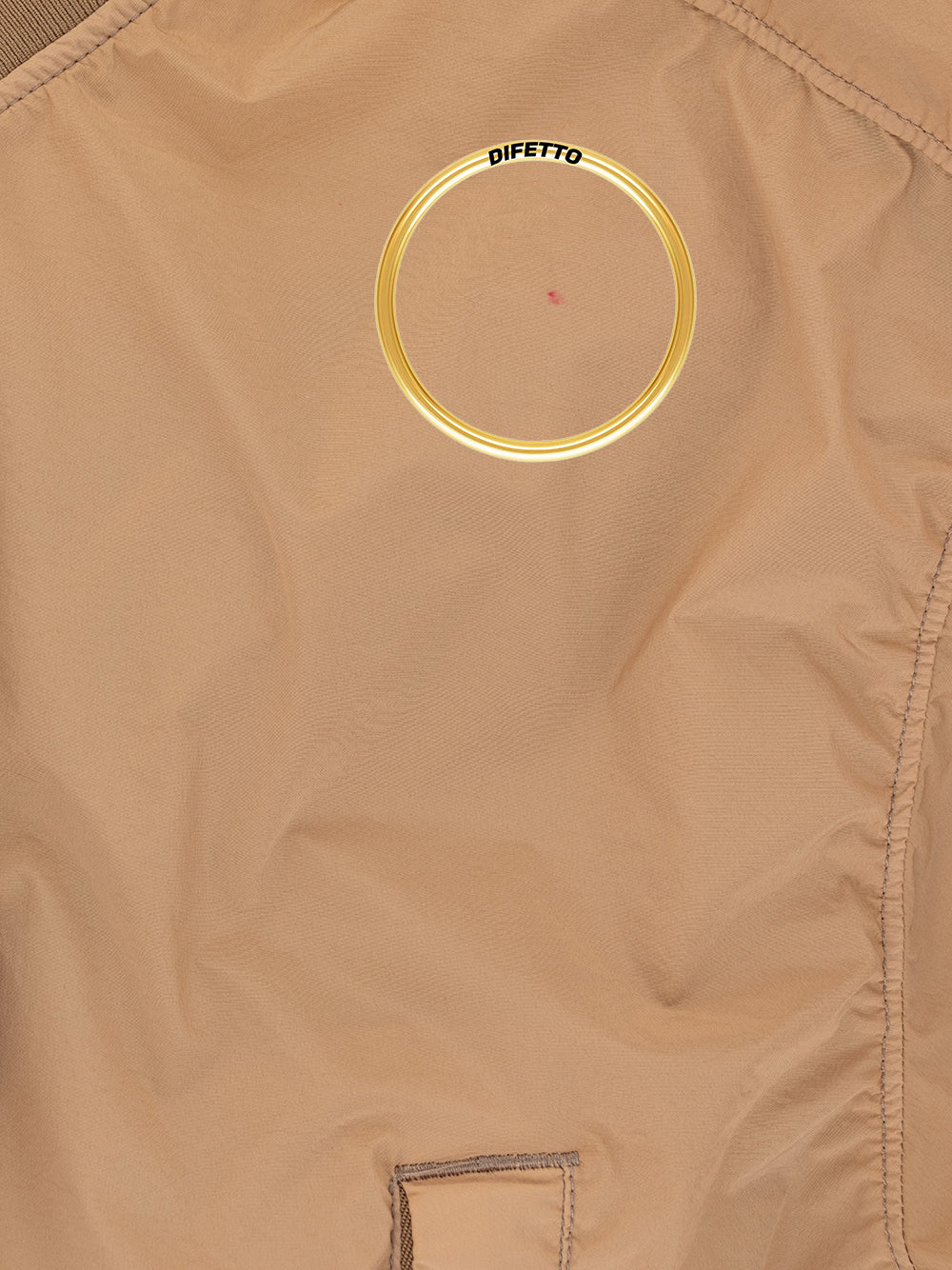 Chaqueta beige de tejido técnico C.P. Compañía