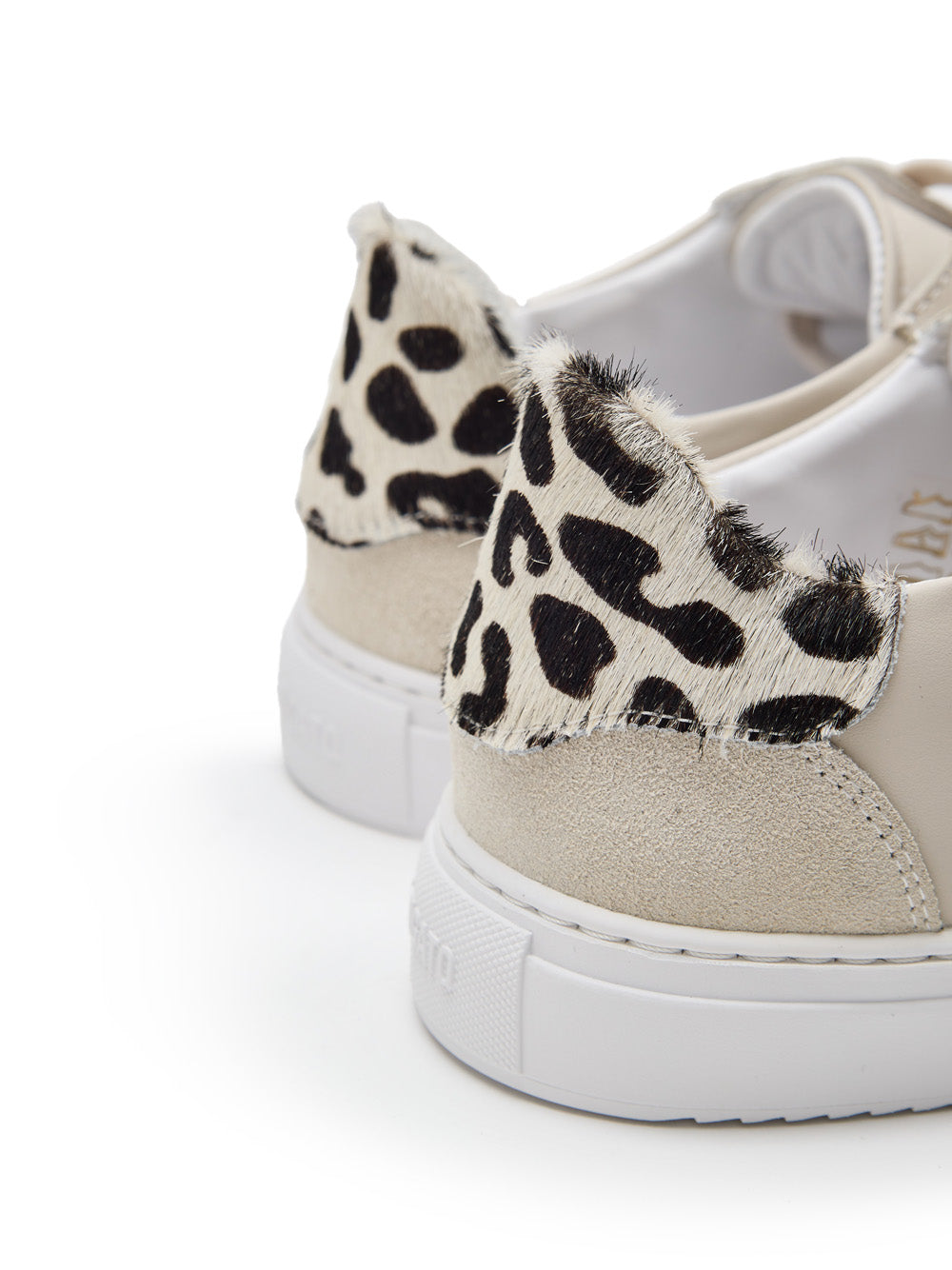 Sneakers Clean 90 in Pelle Beige con Dettaglio Maculato Axel Arigato