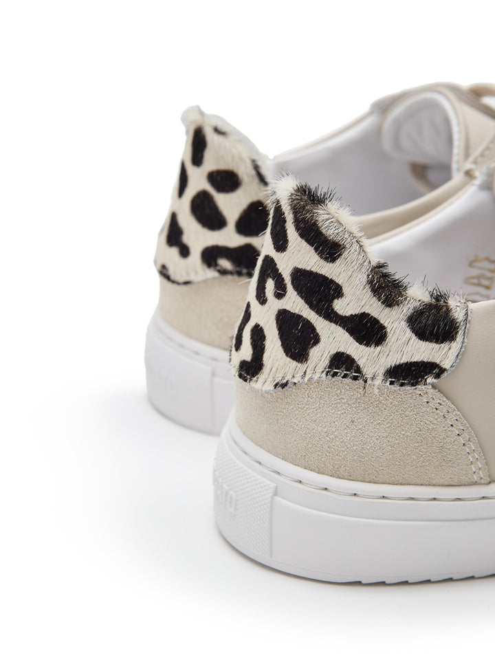 Sneakers Clean 90 in Pelle Beige con Dettaglio Maculato Axel Arigato