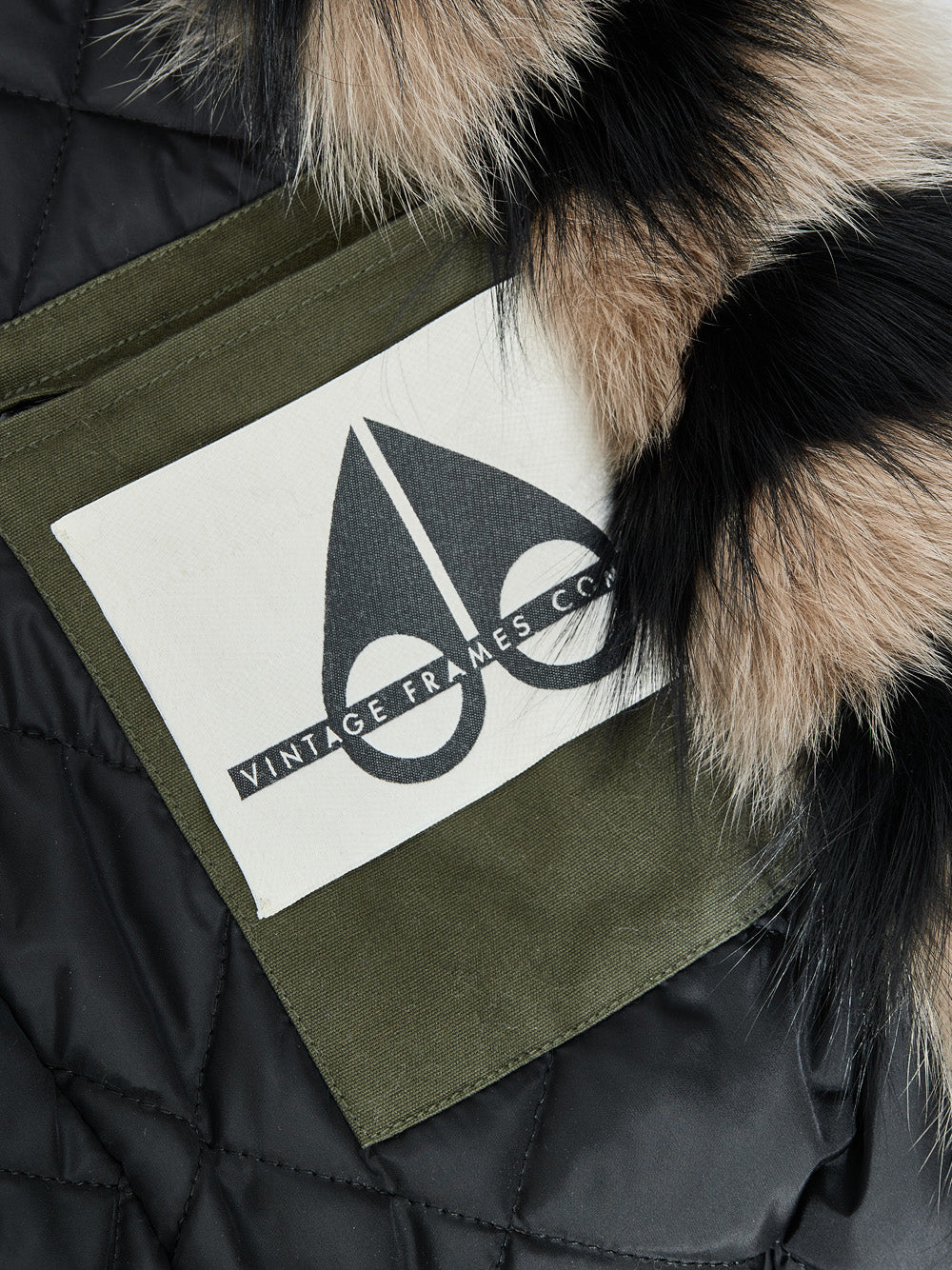 Parka Lungo Verde Militare con Cappuccio e Pelliccia Moose Knuckles