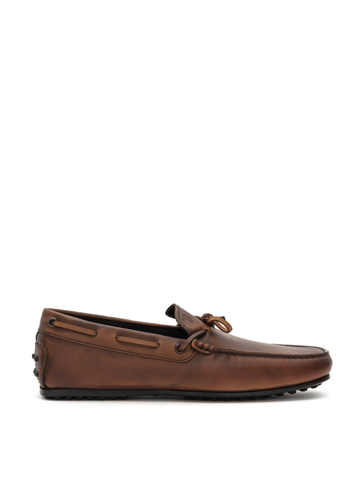 Mocassin en cuir marron par Tod's