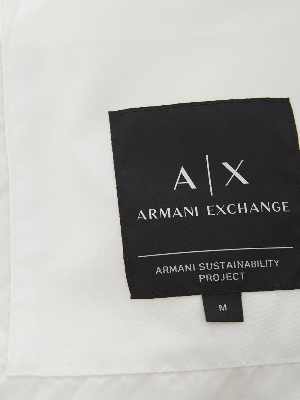 Armani Exchange Chaqueta acolchada blanca