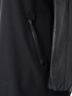 Parka Nero in Tessuto Tecnico e Pelle Moose Knuckles
