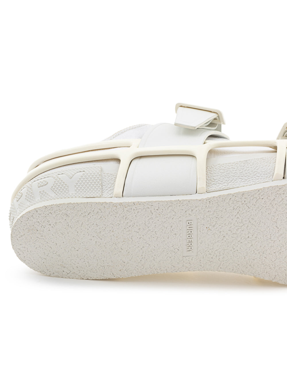 Sneaker Burberry en toile blanche avec structure externe en caoutchouc