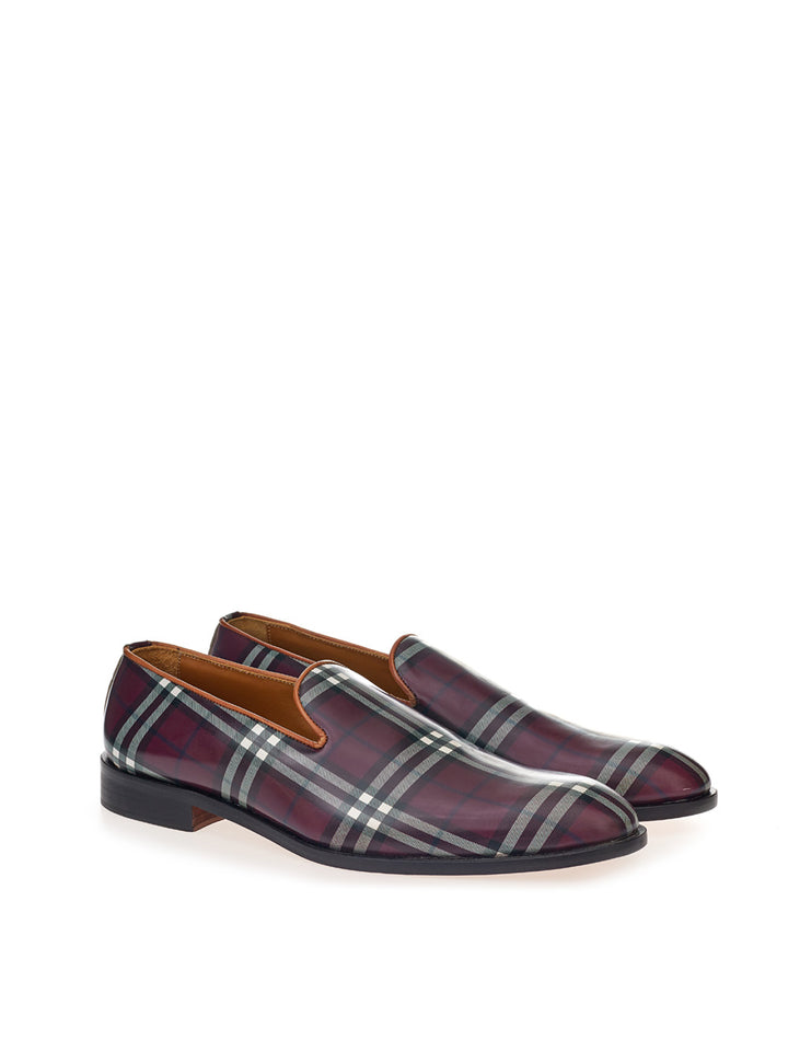 Mocassin à carreaux violet Burberry