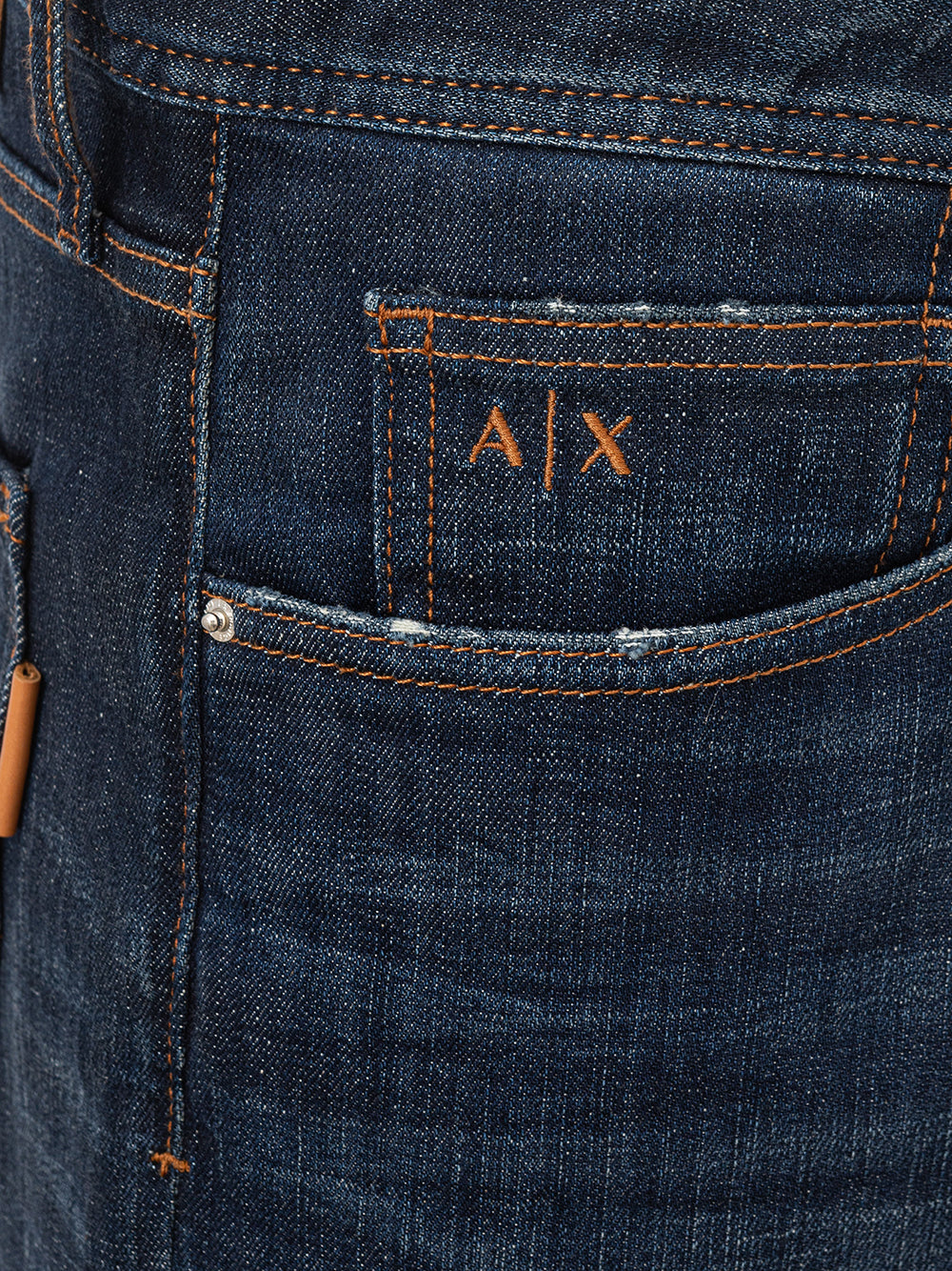 Blaue Jeans mit fünf Taschen von Armani Exchange