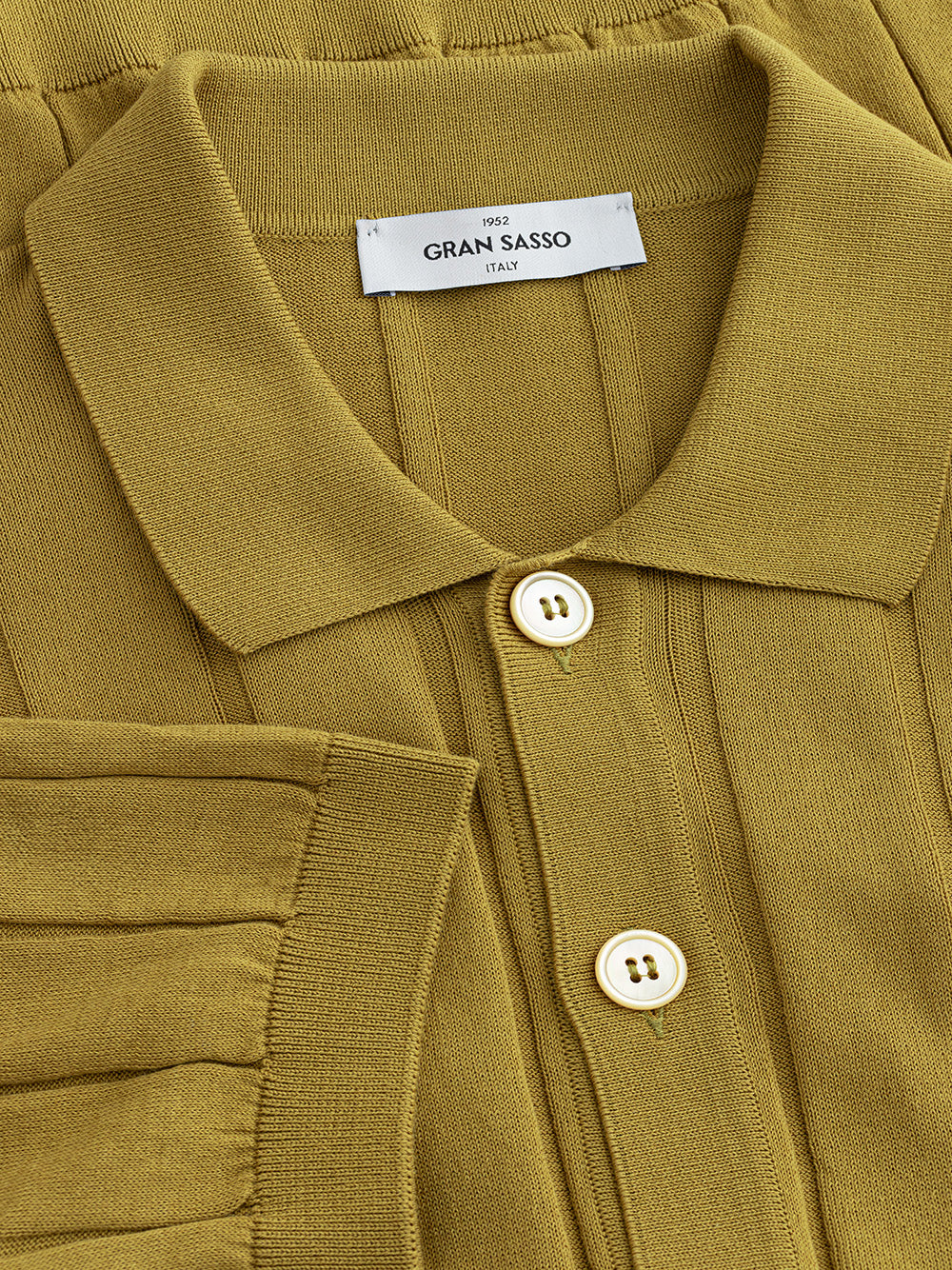 Knitwear sweater with Gran Sasso buttons