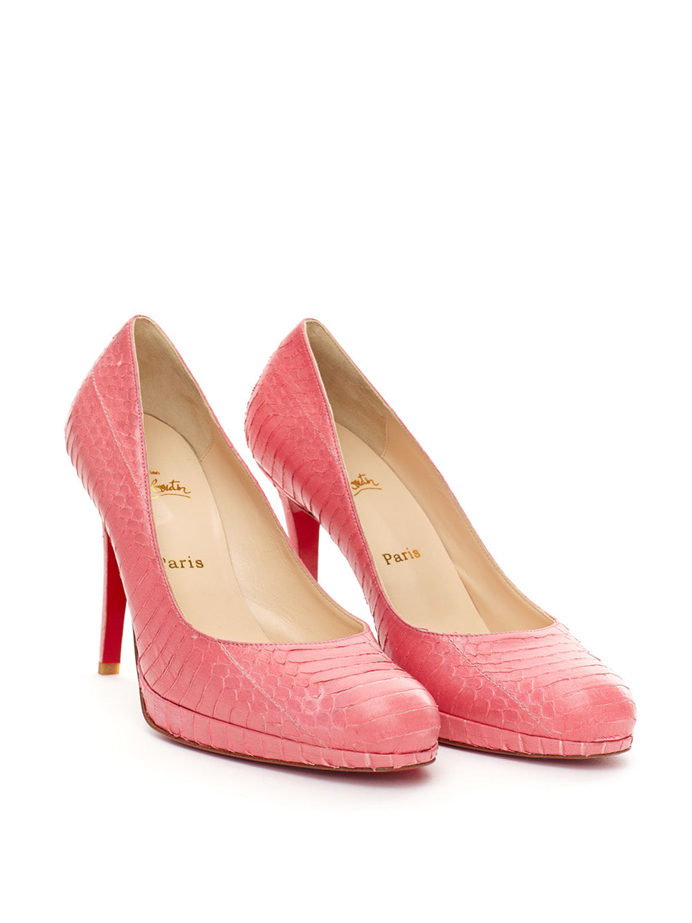 Zapatos de tacón con estampado de reptiles rosas
