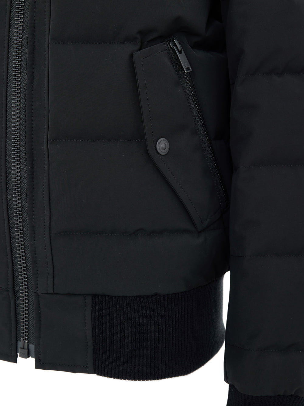 Giubbino Bomber Imbottito in Nero Moose Knuckles