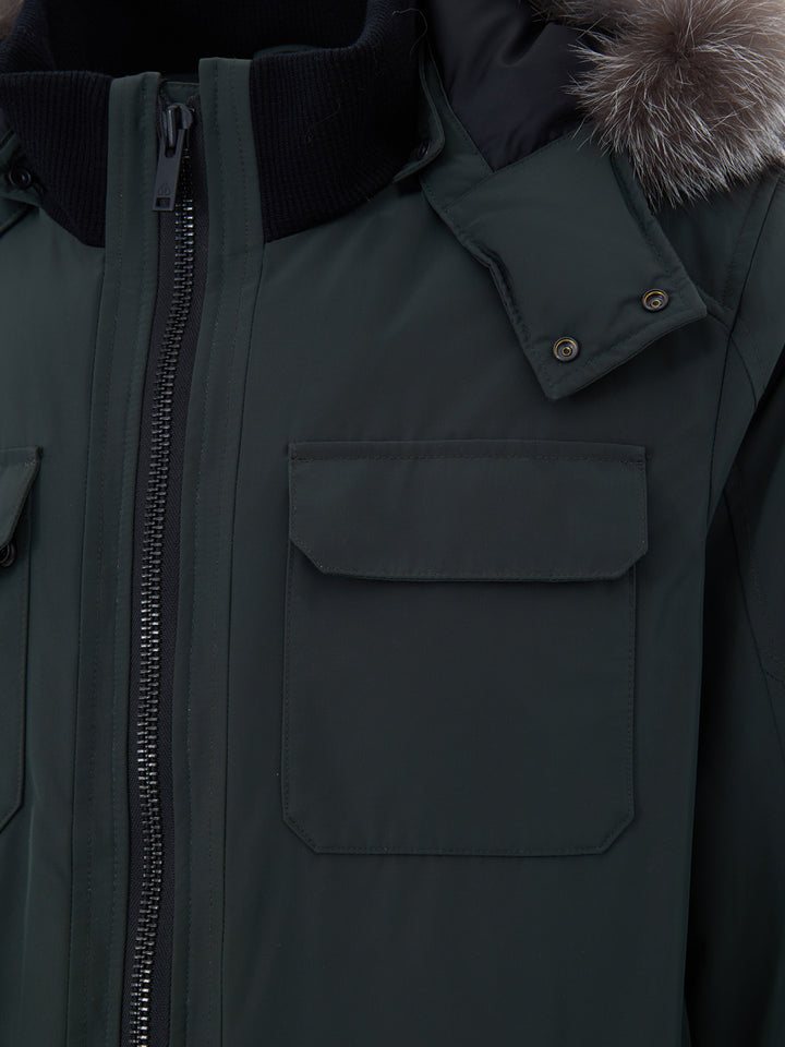 Giubbino Imbottito in Tessuto Tecnico Verde Moose Knuckles