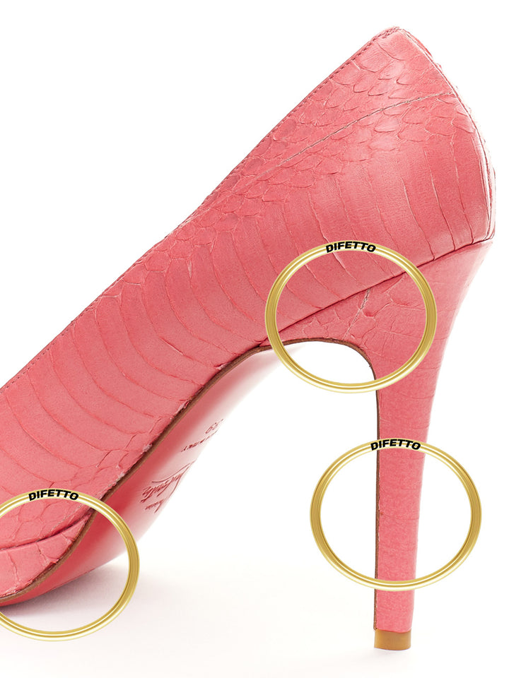 Zapatos de tacón con estampado de reptiles rosas